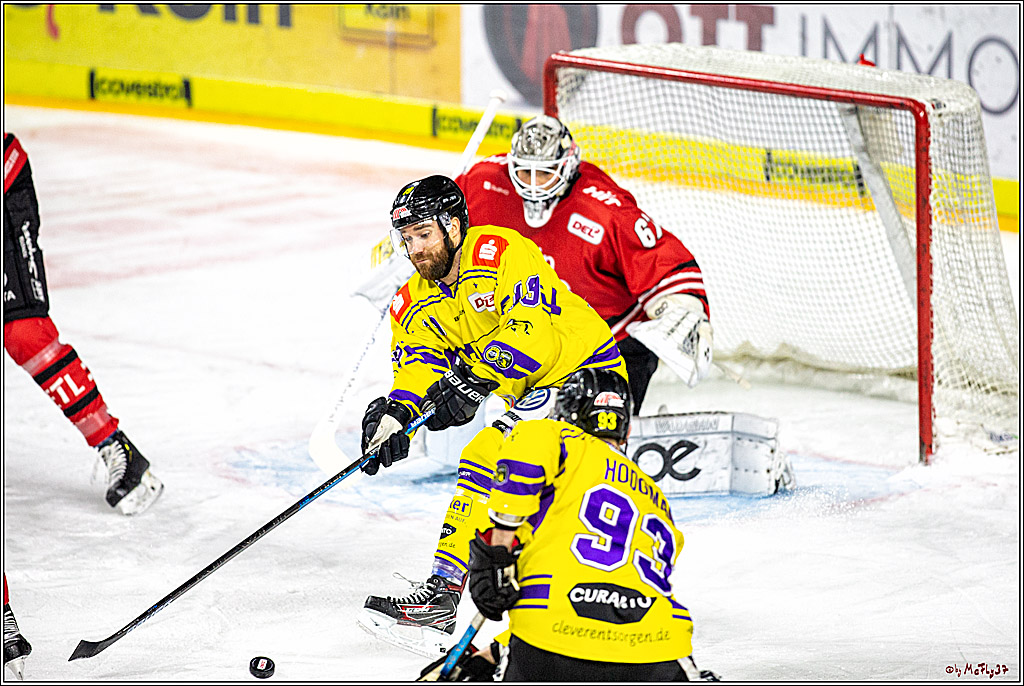 DEL;  Koelner Haie - Krefeld Pinguine; Koeln, 06.01.2020